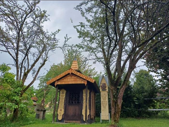 2024_Kapelle mit Laerchenschindeln